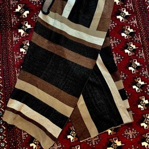 Sleeveless cozy wrap